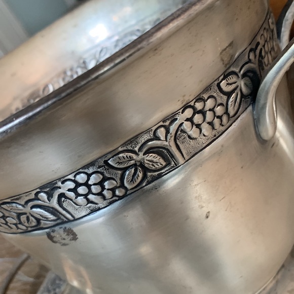 Pottery Barn silver 2 pc LOT SET grape/leaf serving tray and ice bucket GUC - Picture 3 of 15